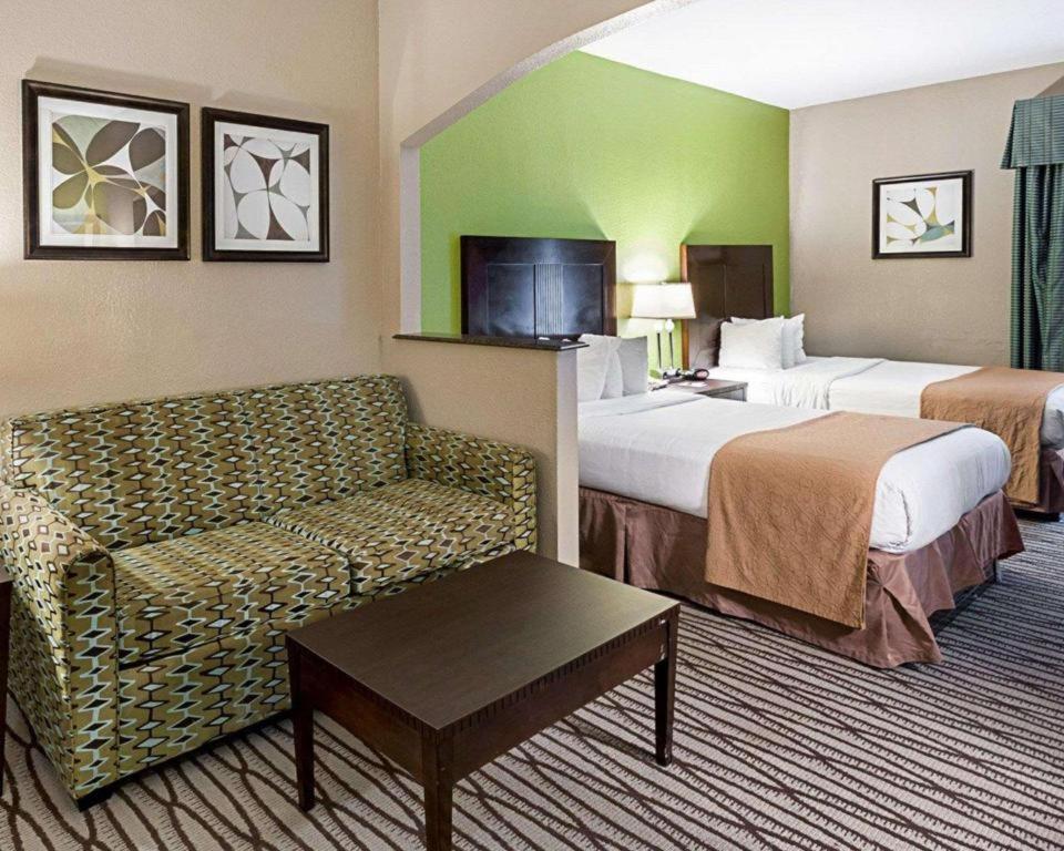 Quality Suites Sulphur Luaran gambar